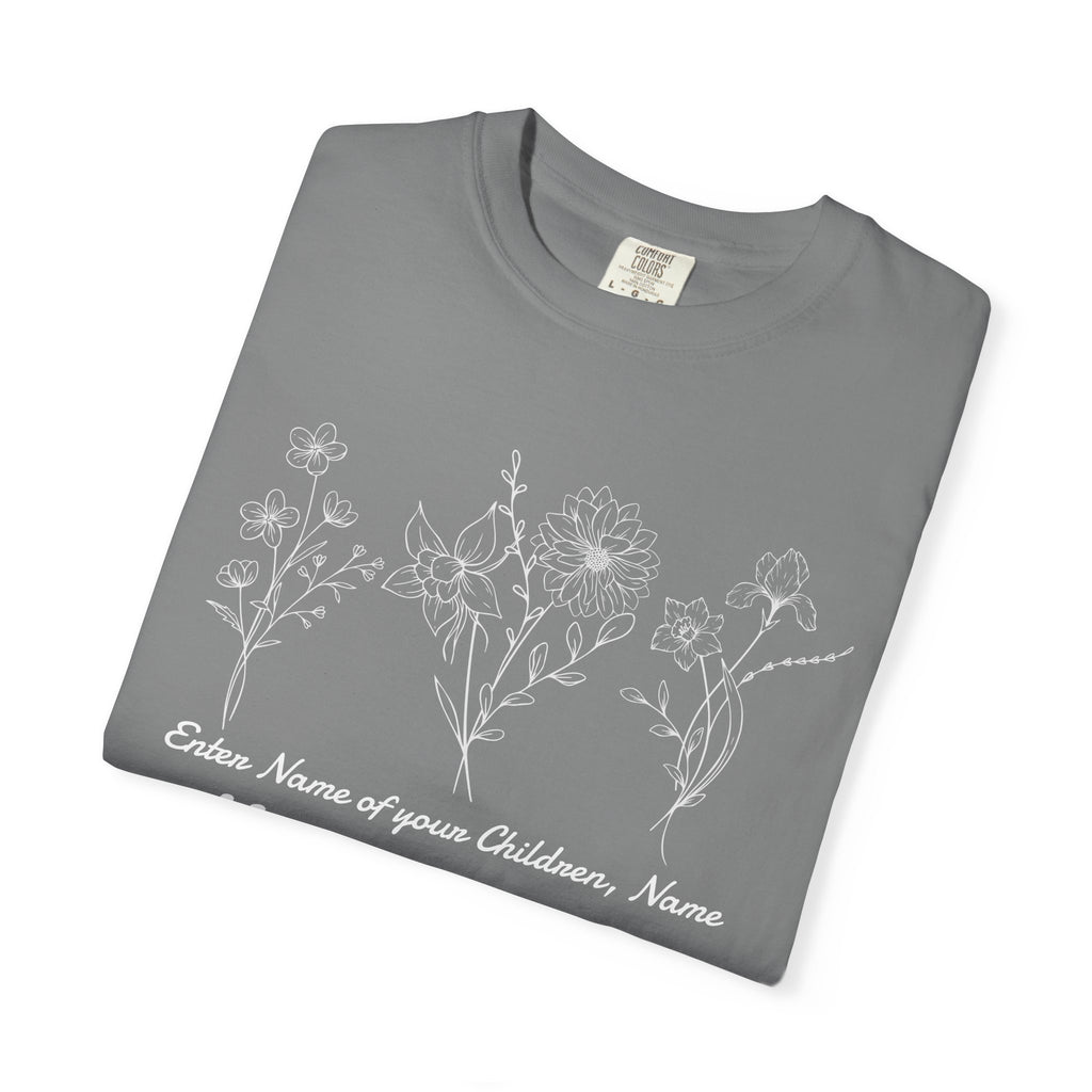 Personalized T-Shirt - "MAMA" with Children's Name and Year - Midnight Eye, LLC