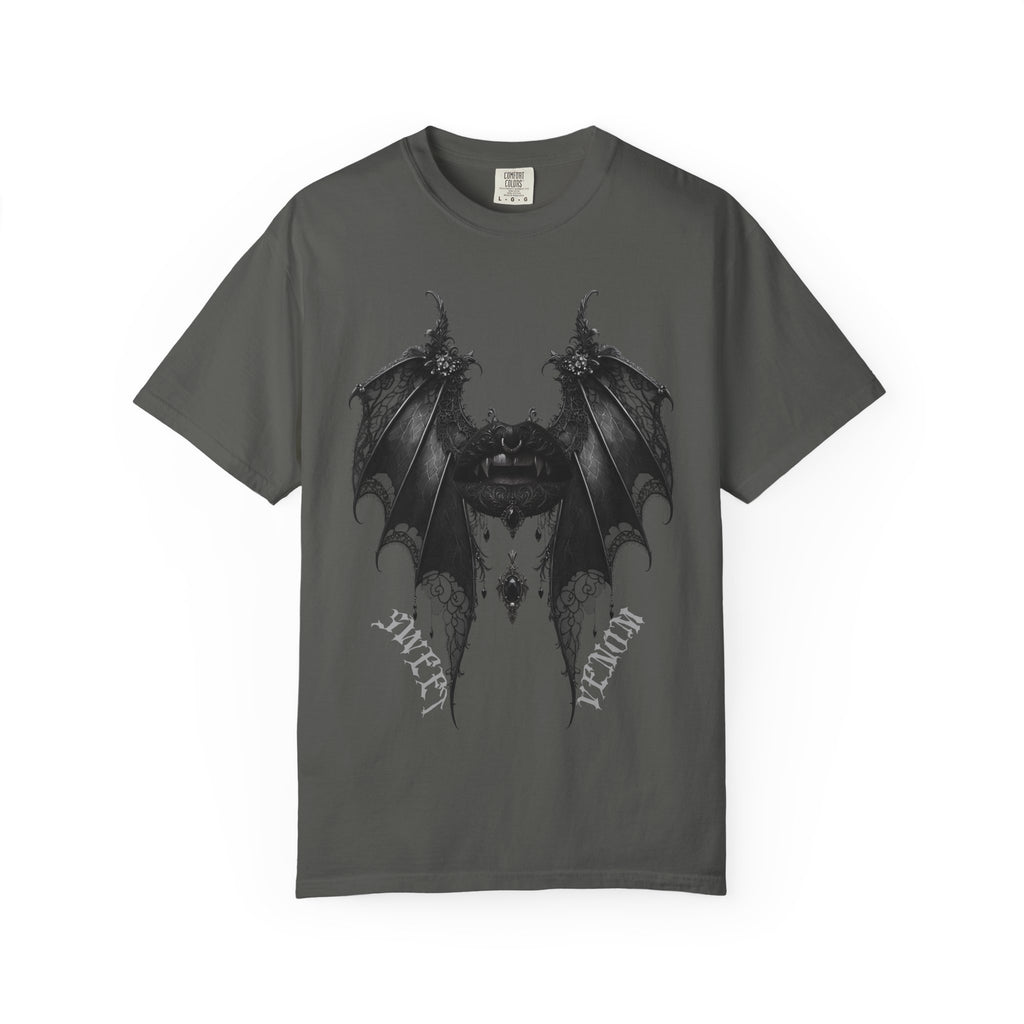 Gothic Bat Wings and Black Vampire Lips Graphic T-shirt - Gothic Black Lips Tee. Midnight Eye, LLC