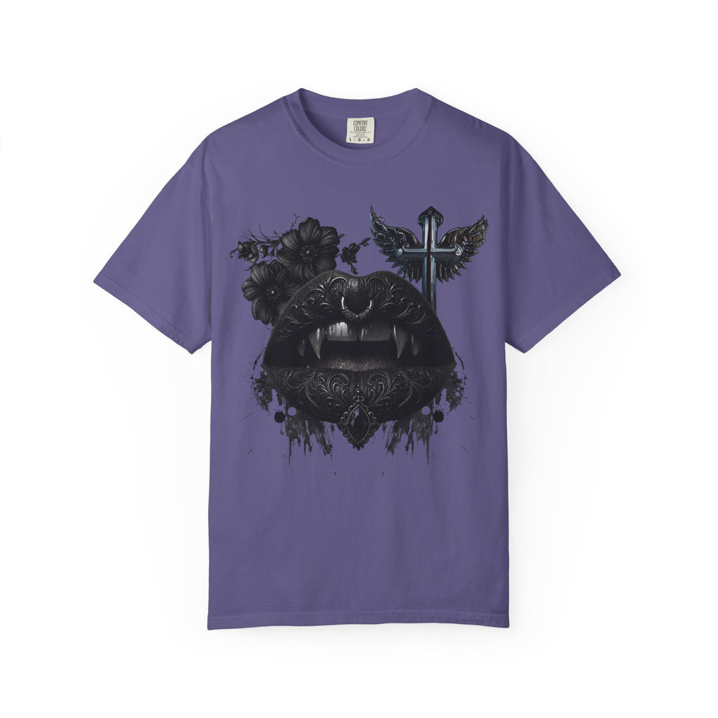 Vampire Black Lips Graphic T-Shirt - Gothic Black Lips and Fangs tee - Dark Aesthetic Tee. midnight Eye, LLC