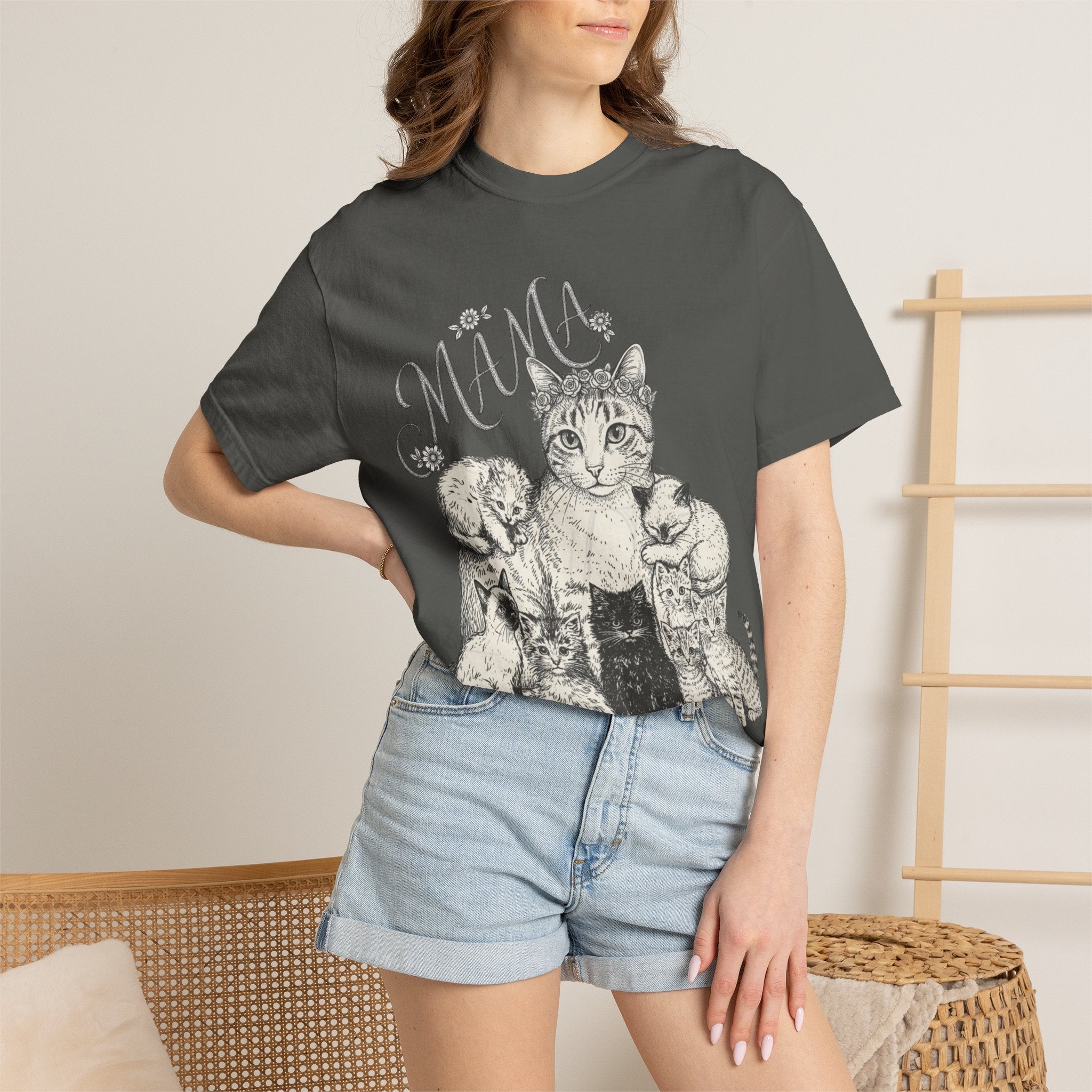 Cat Mama Vintage Graphic T-Shirt - Cat Mama and Kittens Tee