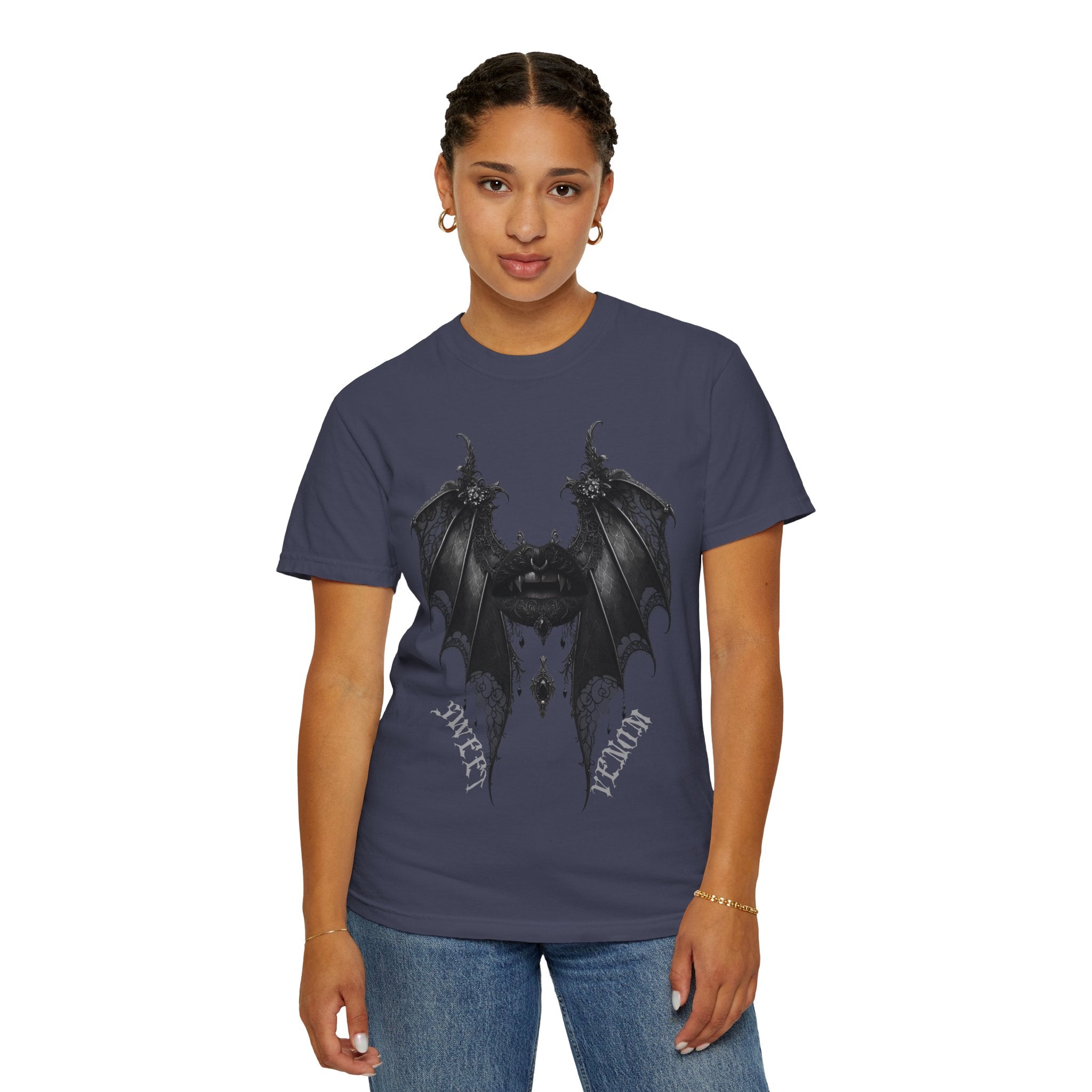 Gothic Bat Wings and Black Vampire Lips Graphic T-shirt - Gothic Black Lips Tee. Midnight Eye, LLC