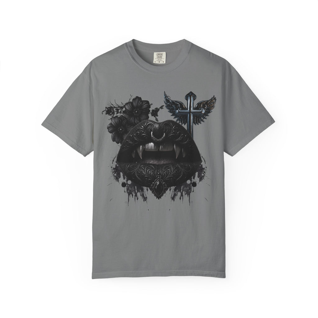 Vampire Black Lips Graphic T-Shirt - Gothic Black Lips and Fangs tee - Dark Aesthetic Tee. midnight Eye, LLC